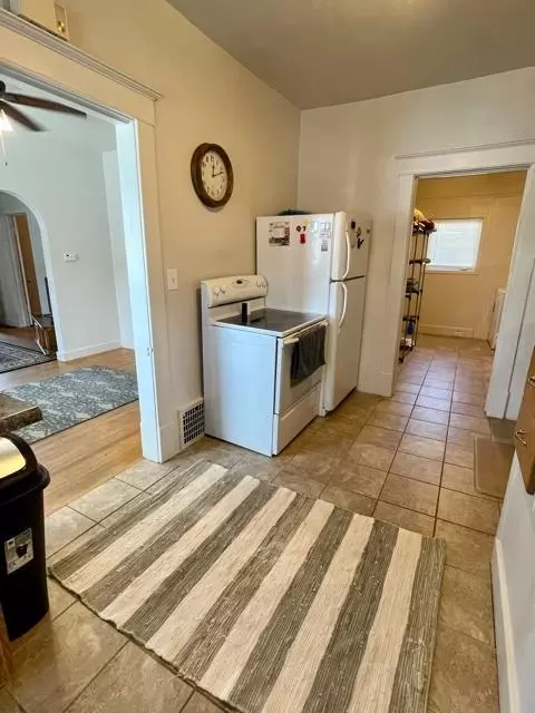 202 W Broadway W, Williston, ND 58801 photo 18