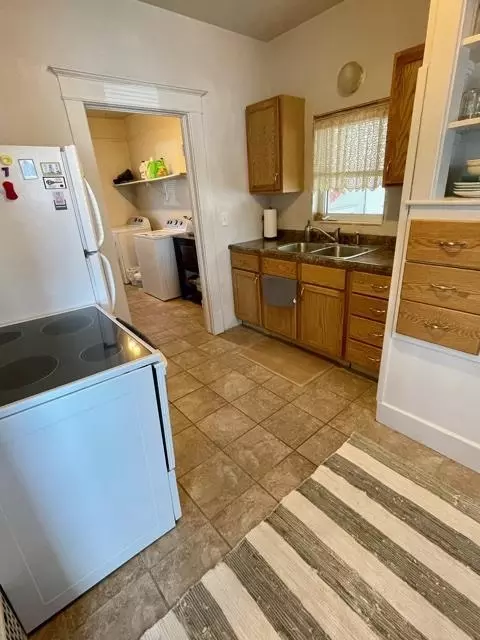 202 W Broadway W, Williston, ND 58801 photo 19