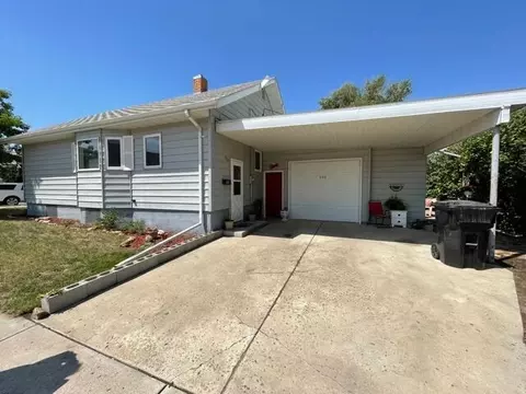 202 W Broadway W, Williston, ND 58801 photo 3