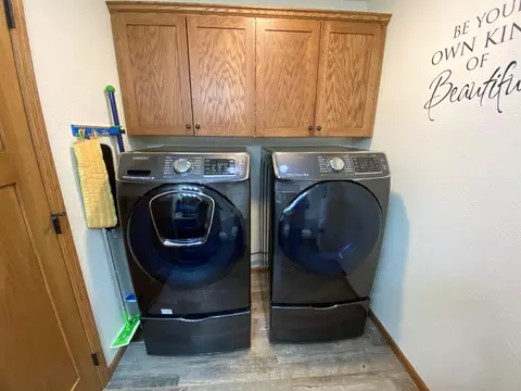 914 22nd St E, Williston, ND 58801 photo 18