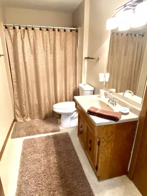 914 22nd St E, Williston, ND 58801 photo 24