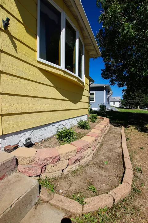 1106 4th St W, Williston, ND 58801 photo 3