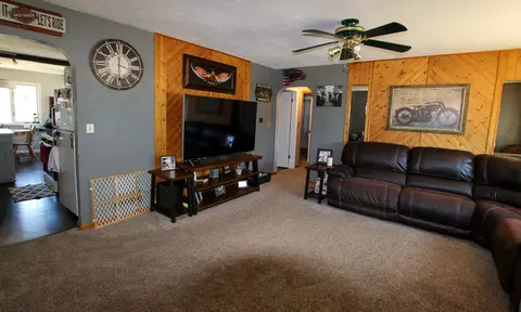 1106 4th St W, Williston, ND 58801 photo 6