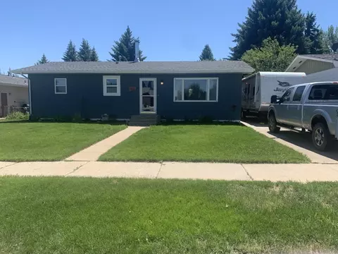 224 20th St E, Williston, ND 58801 photo 3