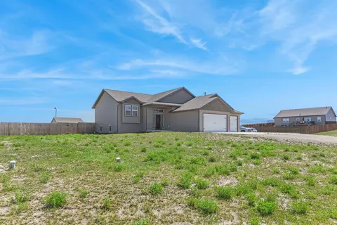 13696 Hawthorn Loop NW, Williston, ND 58801 photo 43