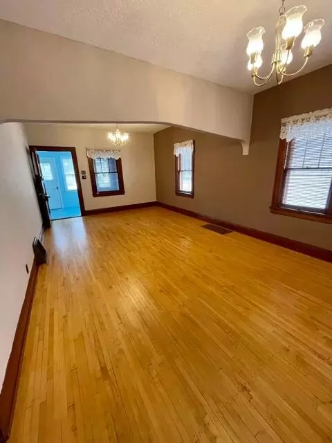 705 4th Ave E, Williston, ND 58801 photo 11