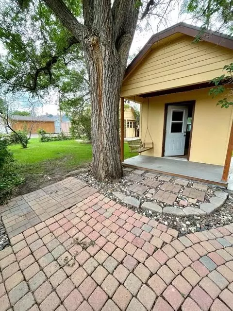 705 4th Ave E, Williston, ND 58801 photo 7