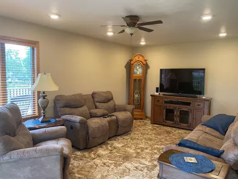 4923 Country Ln, Williston, ND 58801 photo 8