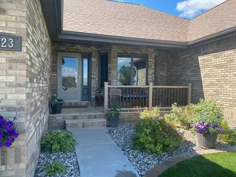 4923 Country Ln, Williston, ND 58801 photo 2