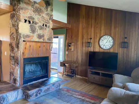 424 9th St E, Williston, ND 58801 photo 9