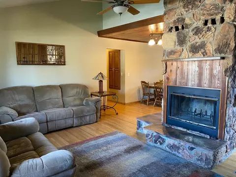 424 9th St E, Williston, ND 58801 photo 7