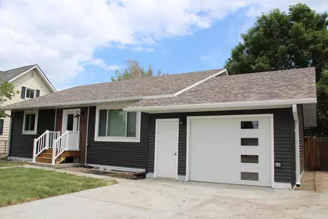 2036 9th Ave E, Williston, ND 58801 photo 1
