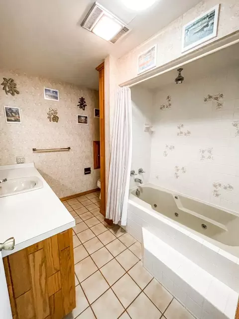 304 14th St E, Williston, ND 58801 photo 15
