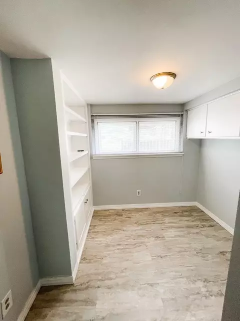304 14th St E, Williston, ND 58801 photo 27