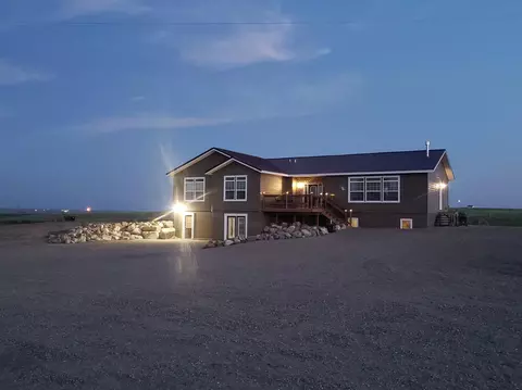 6777 133rd Ave NW, Williston, ND 58801 photo 1