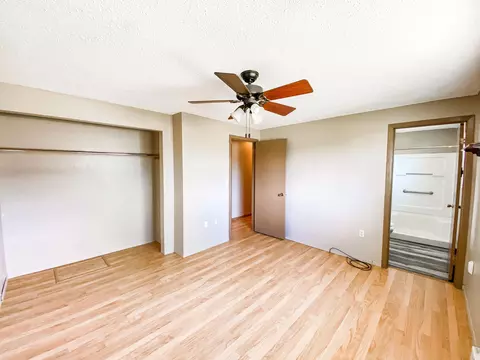 2009 20th Ave W, Williston, ND 58801 photo 11