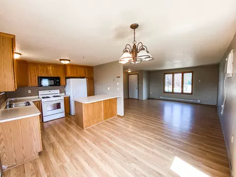 2009 20th Ave W, Williston, ND 58801 photo 6
