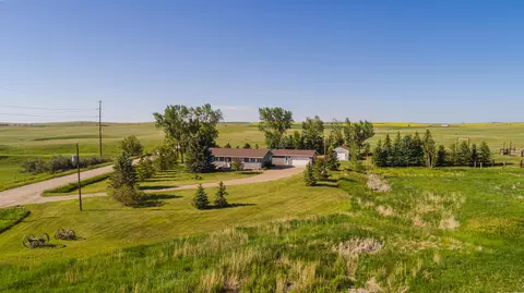 5124 126th Ave NW, Epping, ND 58843 photo 1