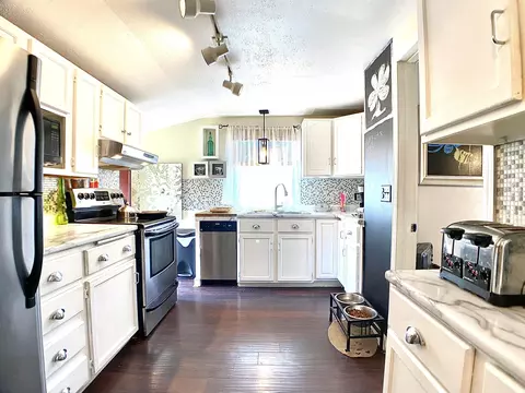712 5th Ave W, Williston, ND 58801 photo 7