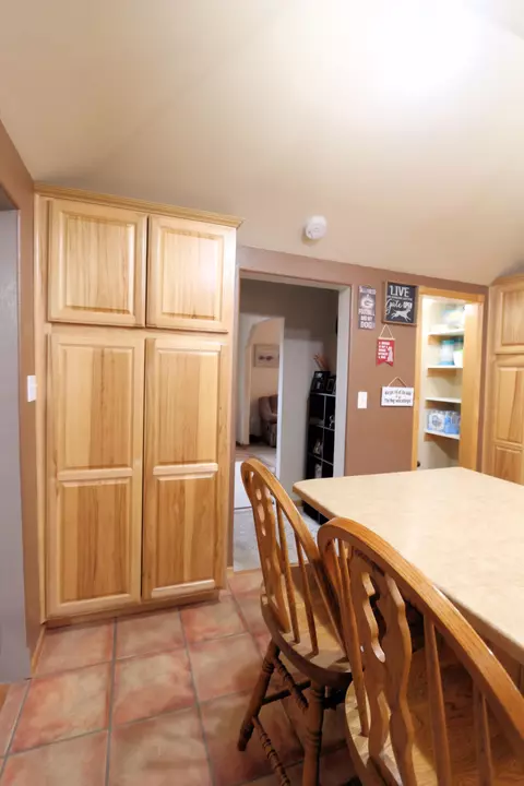 704 2nd Ave E, Williston, ND 58801 photo 12