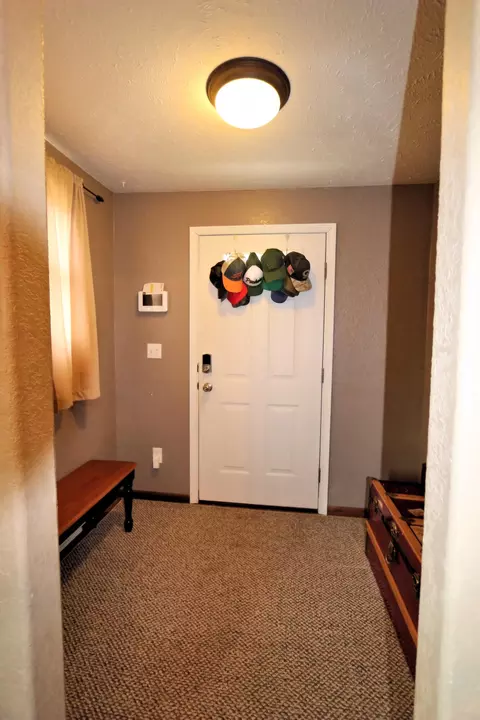 704 2nd Ave E, Williston, ND 58801 photo 7