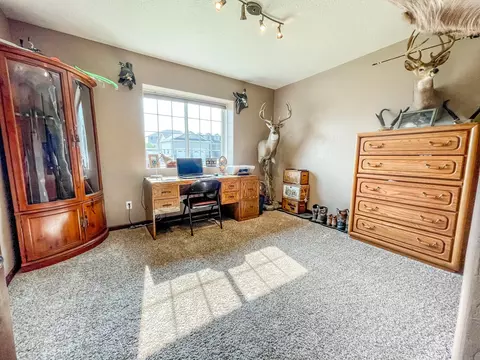 2301 12th Ave W, Williston, ND 58801 photo 18
