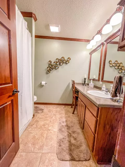 2301 12th Ave W, Williston, ND 58801 photo 17