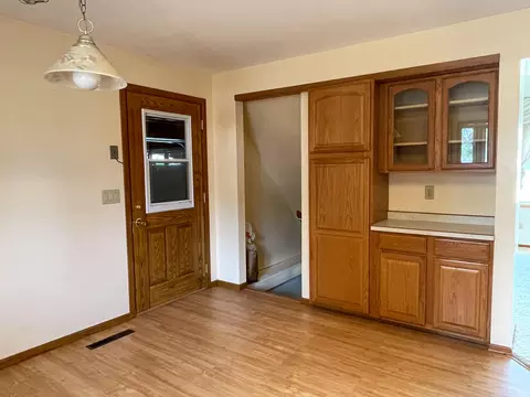 1516 2nd Ave E, Williston, ND 58801 photo 4