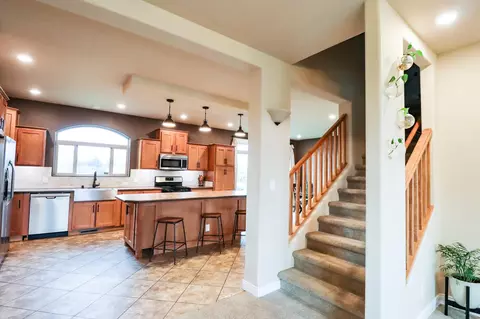 50 72nd St E, Williston, ND 58801 photo 5