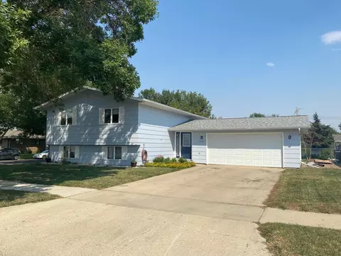 2122 1st Ave E, Williston, ND 58801 photo 32