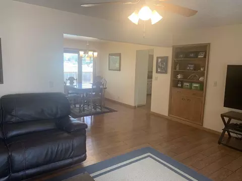 209 E Highland Dr, Williston, ND 58801 photo 8