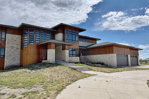 13918 Western Way, Williston, ND 58801 photo 4