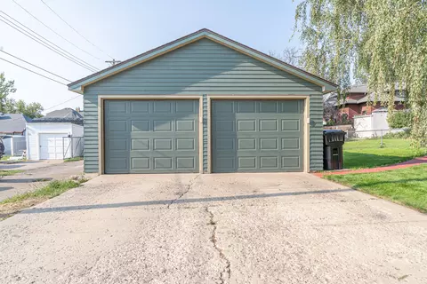 803 1st Ave E, Williston, ND 58801 photo 35