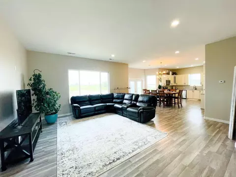 13919 Western Way, Williston, ND 58801 photo 8