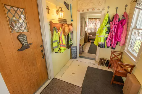 612 4th Ave E, Williston, ND 58801 photo 5