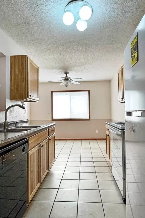 2601 17th Ave W, Williston, ND 58801 photo 22