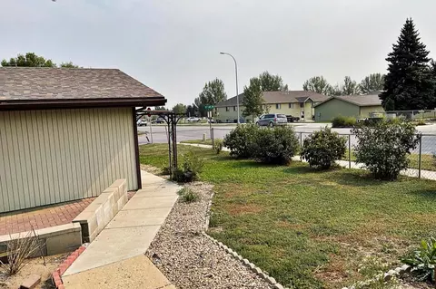 2601 17th Ave W, Williston, ND 58801 photo 12
