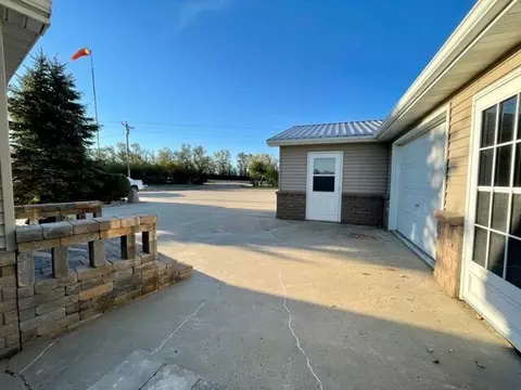 148 Blacktail Dr, Williston, ND 58801 photo 4