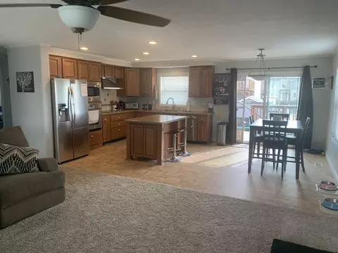 2213 29th St W, Williston, ND 58801 photo 5