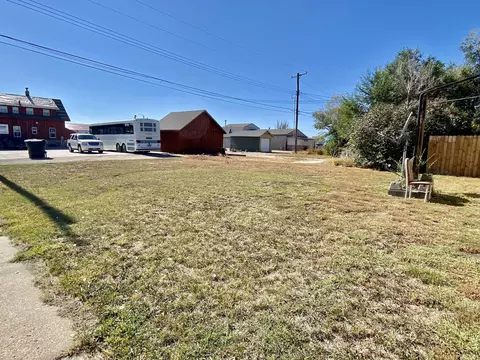 601 W Broadway, Williston, ND 58801 photo 34