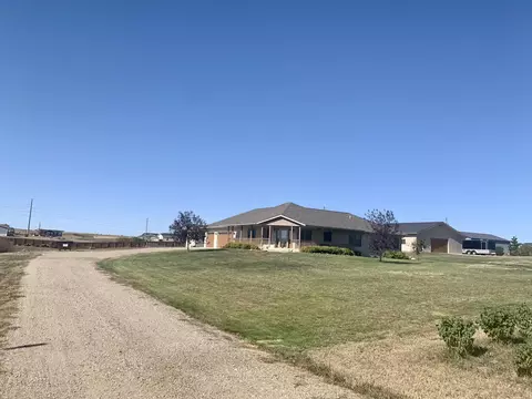4817 Southview Ln, Williston, ND 58801 photo 5