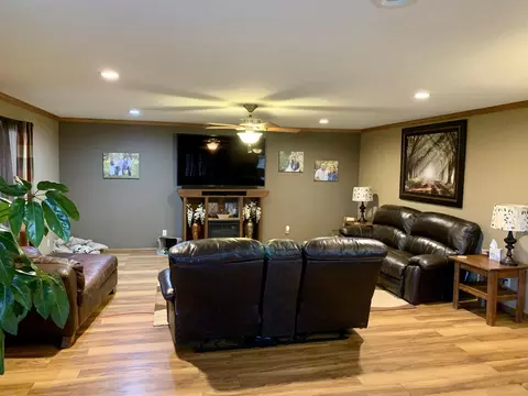 4817 Southview Ln, Williston, ND 58801 photo 10
