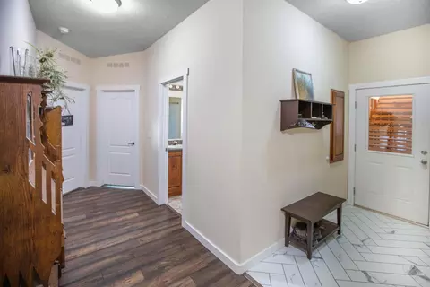 2206 16th St E, Williston, ND 58801 photo 33