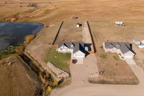 5459 Mathew Ave, Williston, ND 58801 photo 3