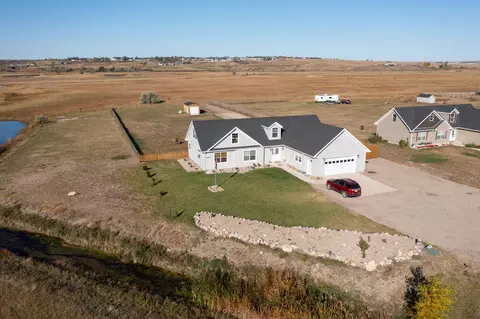 5459 Mathew Ave, Williston, ND 58801 photo 9