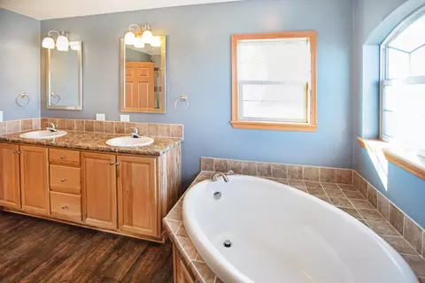 5459 Mathew Ave, Williston, ND 58801 photo 28