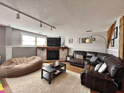 1306 22nd St W, Williston, ND 58801 photo 25