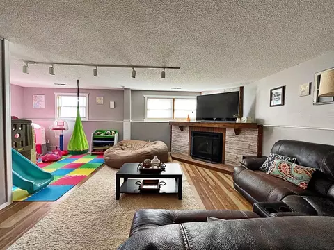 1306 22nd St W, Williston, ND 58801 photo 24