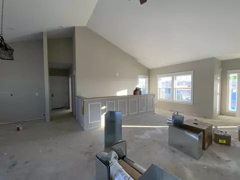 13355 Meadow Creek St, Williston, ND 58801 photo 4