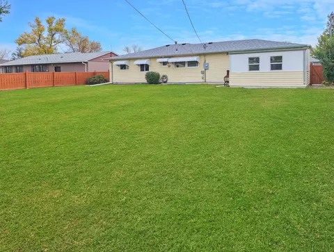 921 16th Ave W, Williston, ND 58801 photo 24